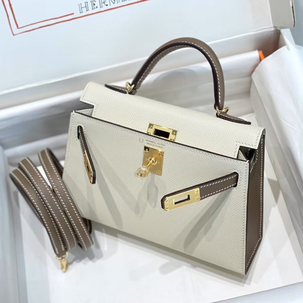 Classic Hermes Kelly Bag: A Stylish and Versatile Choice for Elegance